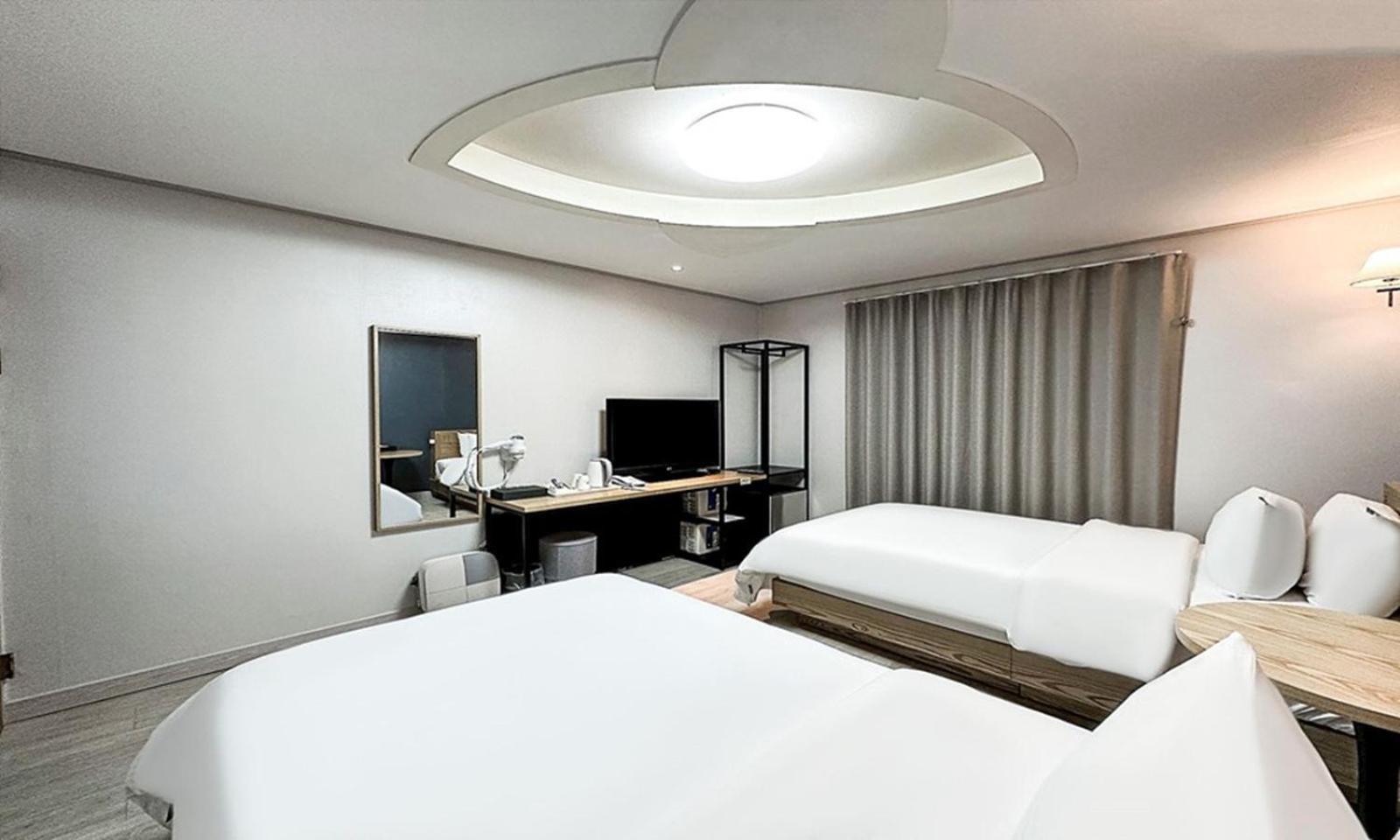Gumi Time Hotel Экстерьер фото