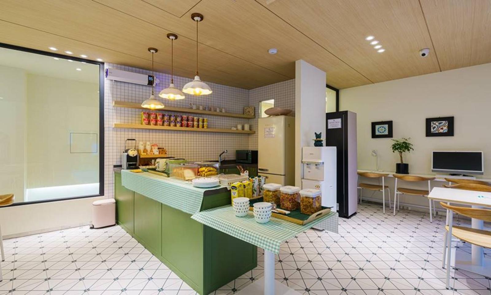Gumi Time Hotel Экстерьер фото