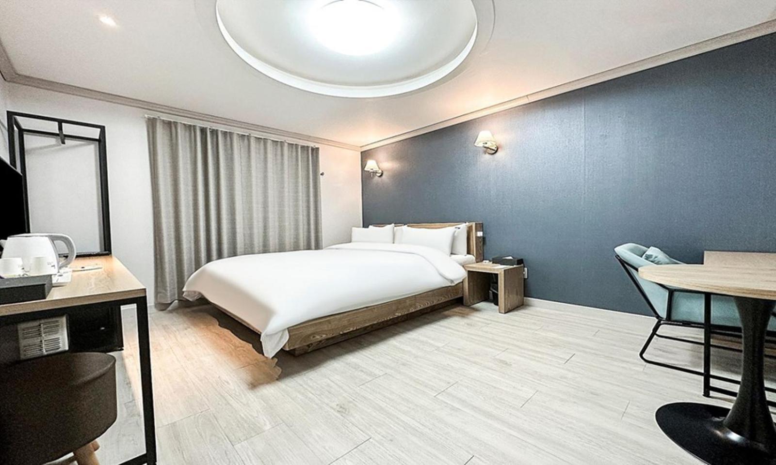 Gumi Time Hotel Экстерьер фото